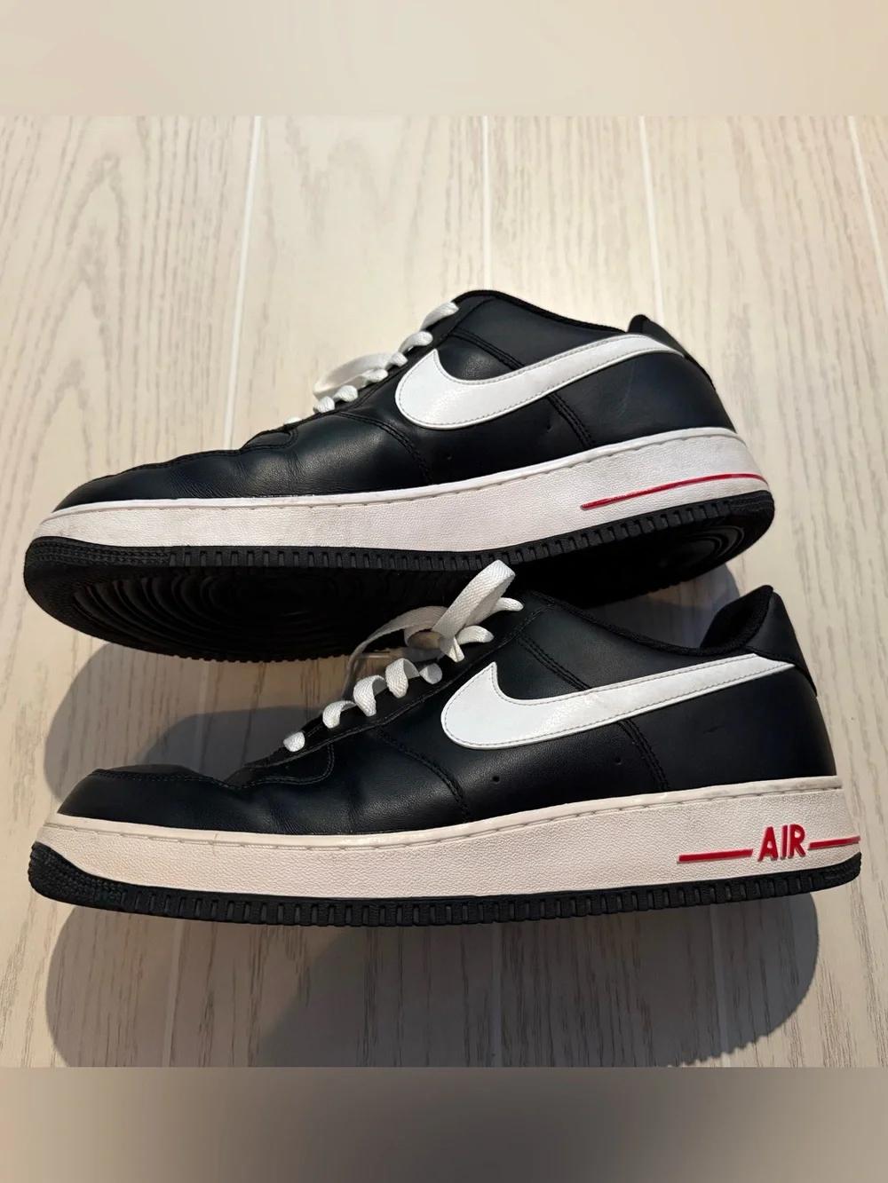 Nike Air Force 1 Low Men’s 13 Black White Red Leather Sneakers